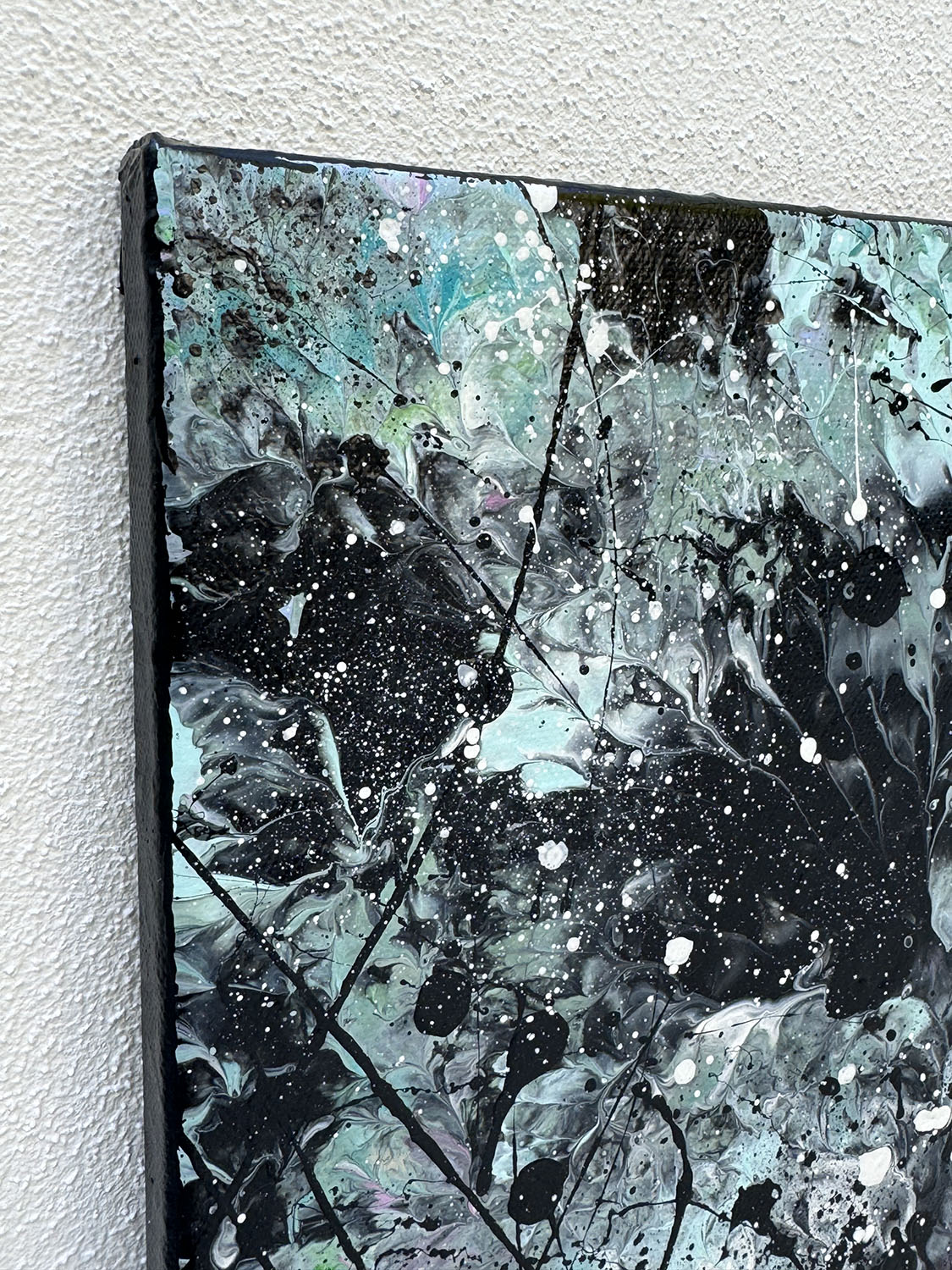 Right side of original abstract painting showing painted gallery wrap canvas for 'Rockpool I' created by Bridget Bradley